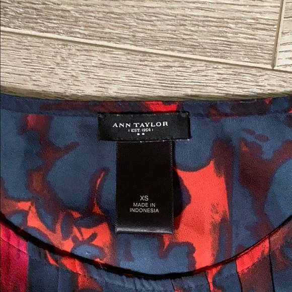 Ann Taylor Blouse XS - Picture 2 of 2